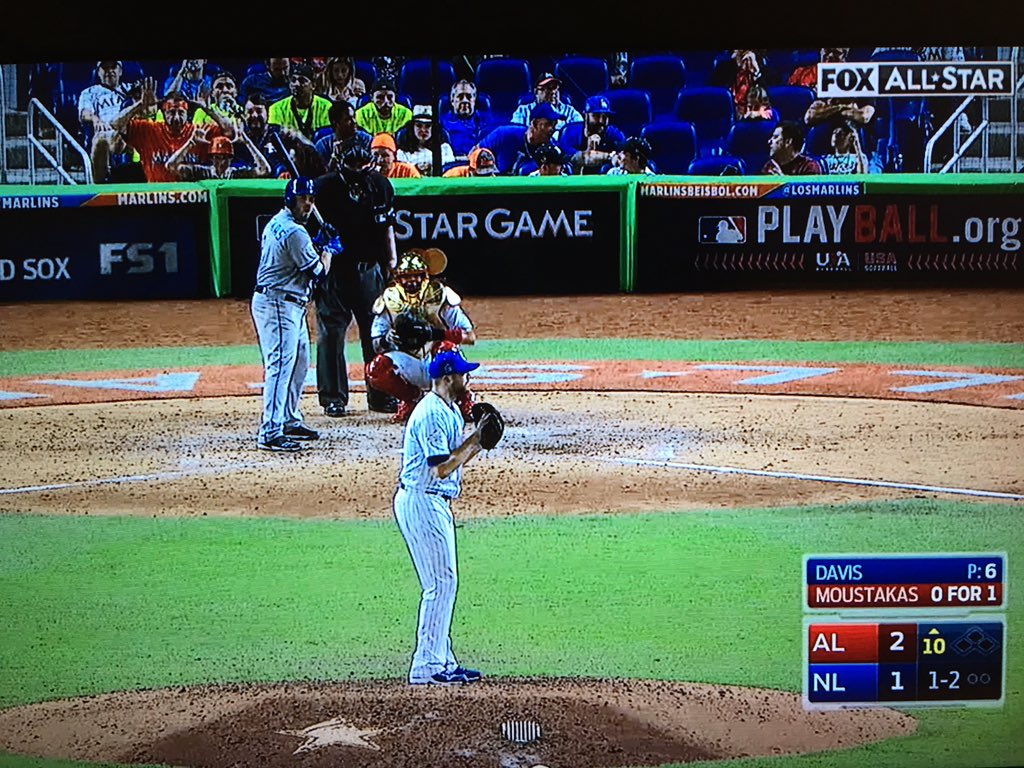 AxleCrutch's tweet photo. @Marlins_Man having fun at the #2017AllStarGame https://t.co/1LDtP3yUOL