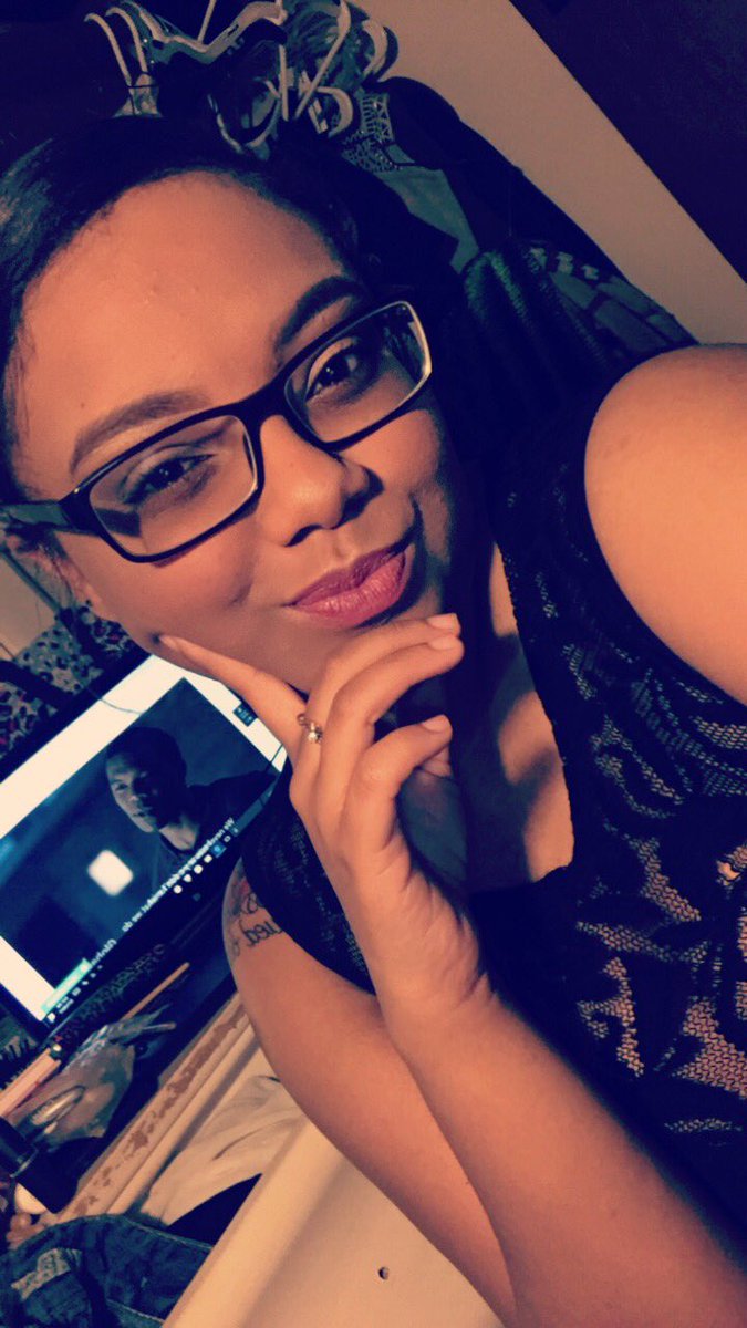 malaynaaa_'s tweet image. #slickbackchallenge all my good ones are videos lol