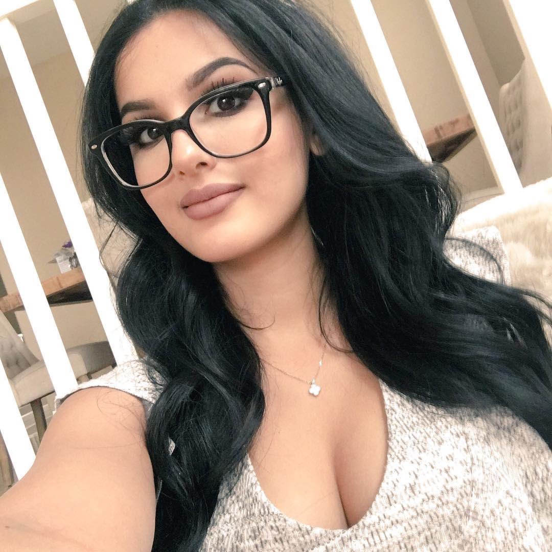 91. RT for Summer Ray Like for Sniperwolf. 