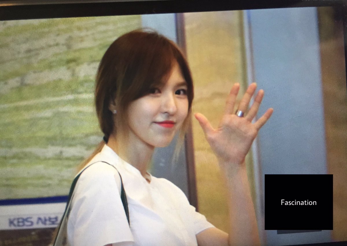 170725 이수지의 가요광장

오늘은 웬디,,, 레스트를 풀고싶군요...

#레드벨벳 #RedVelvet #웬디 #Wendy