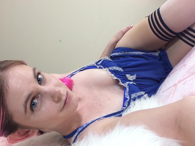 Got my lush in -  https://t.co/LlzCCa11Pj #cam #chaturbate #cb #livecams #nsfw https://t.co/RAN1X3j2<a href="/tag/cam"class="tags">#cam</a><a href="/tag/cb"class="tags"><span>#cb</span></a><a href="/tag/nsfw"class="tags"><span>#nsfw</span></a><a href="/tag/chaturbate"class="tags"><span>#chaturbate</span></a><a href="/tag/livecams"class="tags"><span>#livecams</span></a>