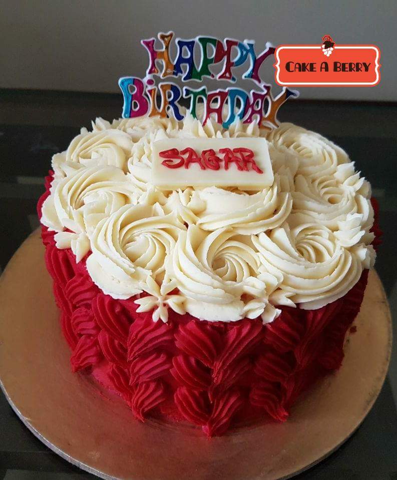 cakeaberry1's tweet photo. #buttercrea #birthdaycake #cheflife #ChefsTable2017 #Chefs #cakedecorating #Foodiechats #foodphotography #cakeswag #Mumbai https://t.co/fZotaTAmLr