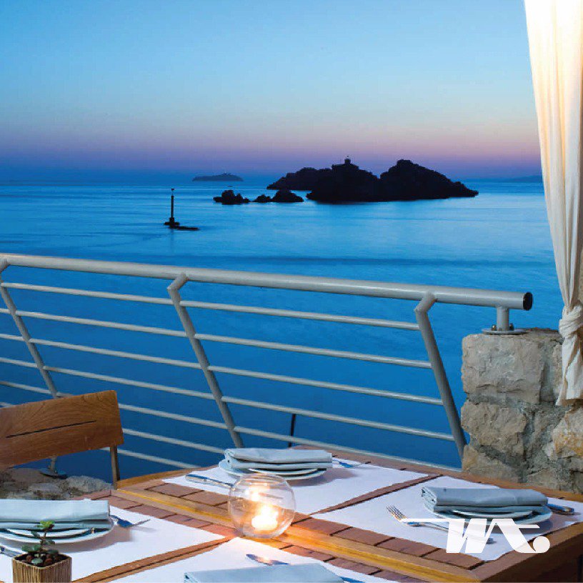 Witatour's tweet photo. Menikmati makanan Mediterania lezat dengan pemandangan menakjubkan bisa di dapatkan di Restoran 360, Dubrovnik.
#luxuryworldtravel #witatour https://t.co/hCWrbKcA0D
