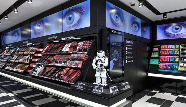 Kozmetik devi kepenk kapatıyor!
Tekin Acar'ın internet sitesi kapandı, mağazaları da teker teker kapanıyor. (Hürriyet)