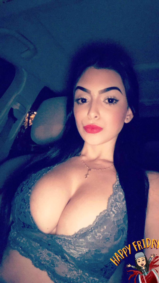 PutiGringas's tweet photo. Chichona deliciosa 2 @PutiGringas https://t.co/81qBCG1yH1