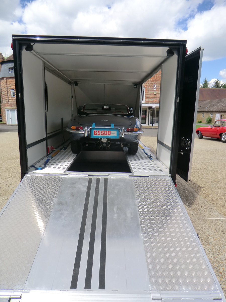 airridetrailers's tweet photo. These new Custom made, exquisitely built alloy trailers are the finest ride your car can have, with cushioned air suspension pls RT https://t.co/oNCSCmVA3G