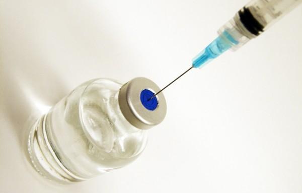 eNCA's tweet photo. [TRENDING] Candidate #AIDS vaccine passes early test https://t.co/wFEOu2I6cV https://t.co/uvw1729FiK