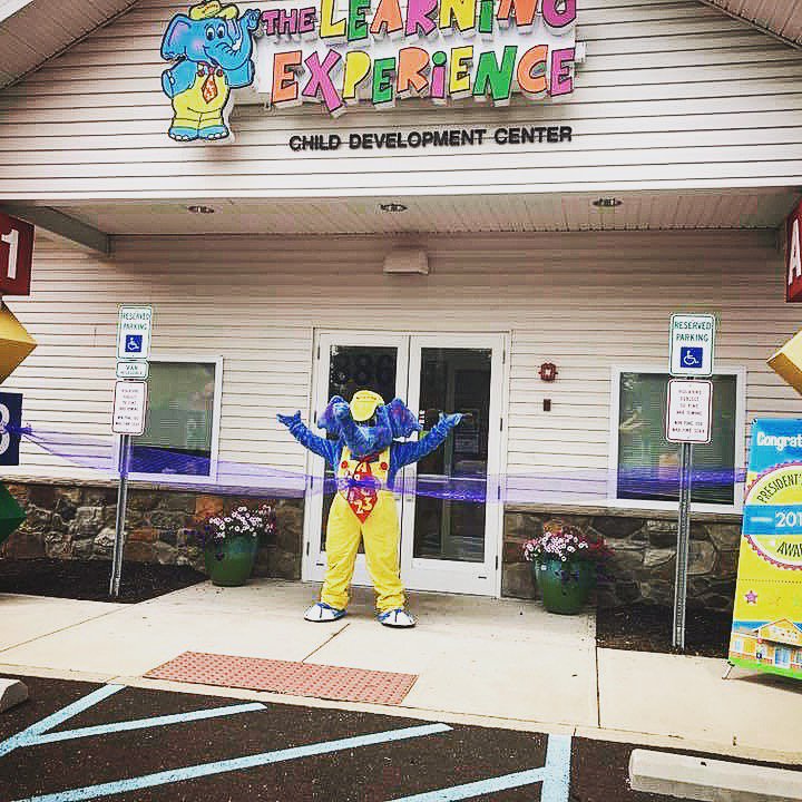 JennyFromDtown's tweet photo. Big things are happening! Fall registration special: One week free! Stop in for details! @TheLearningExp #TLEwarminster #LearnPlayGrow https://t.co/Rqduli5yVq