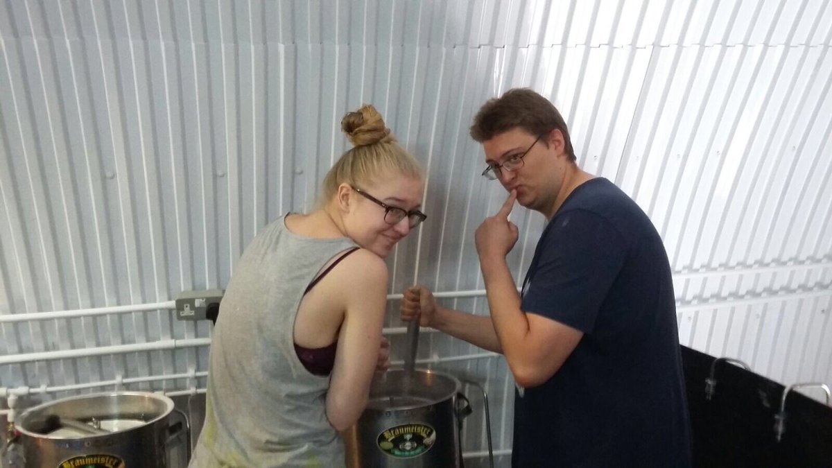 WeBroughtBeer's tweet photo. Brewing our collab beer today with our friends at @LondonBeerLab for #BattleoftheBeerShops as part of @LondonBeerCity https://t.co/xXCEJucyK9