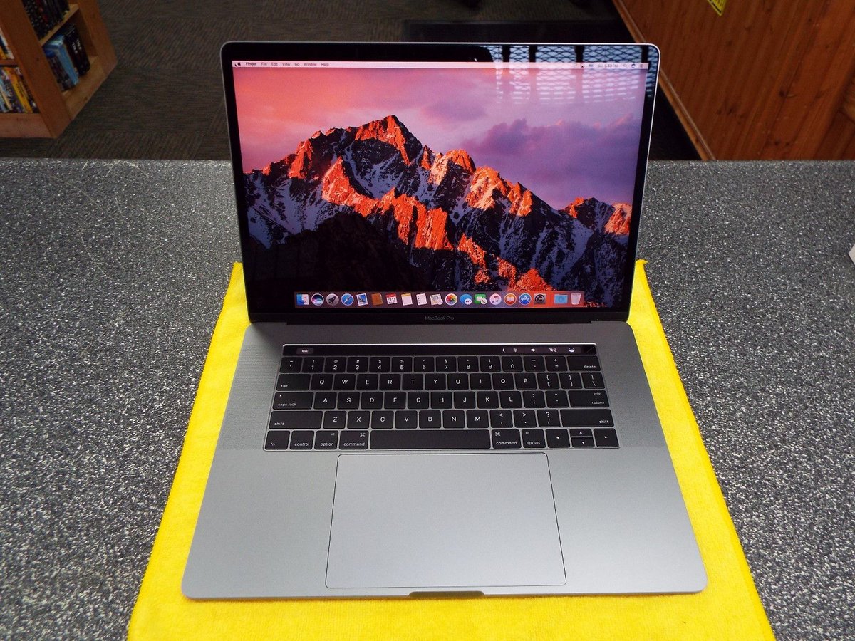 718ft's tweet image. MACBOOK 2016 i7 GIVEAWAY!

To Enter:(i'll check)
-Follow @718ft 
-Turn ON Notifications 
-RT &amp;amp; LIKE THIS 
-Show Proof!

GOODLUCK TO YOU !❤️🍀