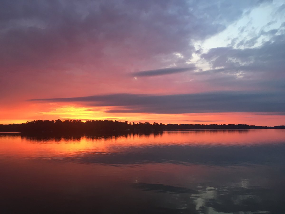 dieboldemily's tweet photo. If I'm gonna be up early, this is worth it. #chetek #chetekwi https://t.co/qqvHxQWFh7