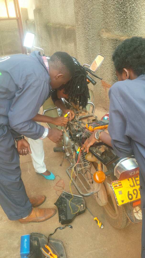 demas_kutosi's tweet photo. #UOT Secure Your car🚘,motorbike with our Real time GPS Tracking technology
Reach us on 0770704118/0752086550.Stay Blessed🙏
#TRACK24 https://t.co/tA7pHIoYku