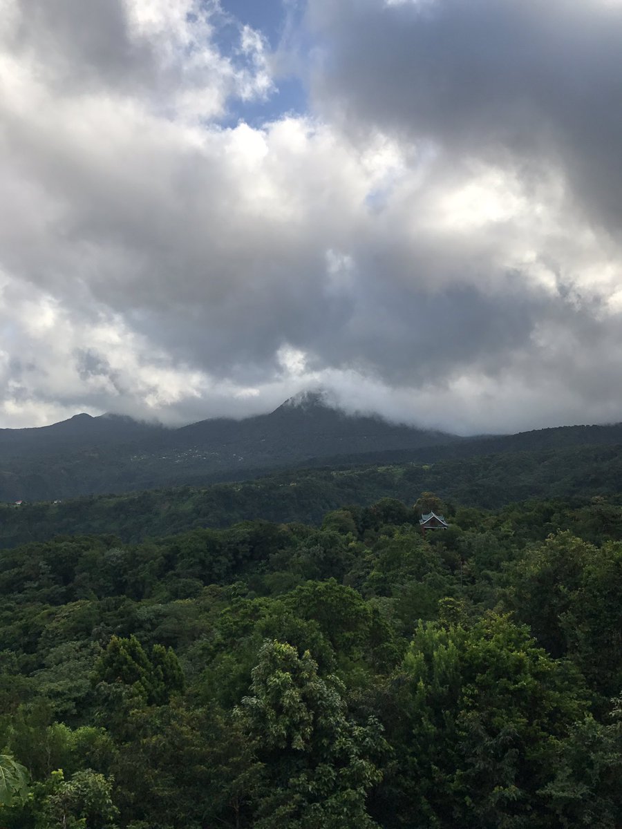 guistek's tweet photo. #amazingmorningview #Dominica https://t.co/BtJ1LEoYVN