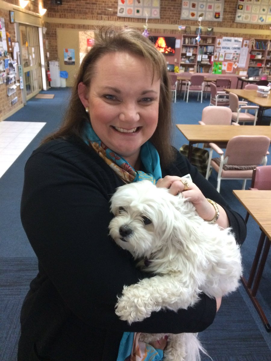 jacqui_tibbits's tweet photo. My new #bestie, Ruby.
What do you think about animals in the workplace?
#animalfriendly #animalsandpeople #bff #travellingconsultant https://t.co/YGAf7ggPXS