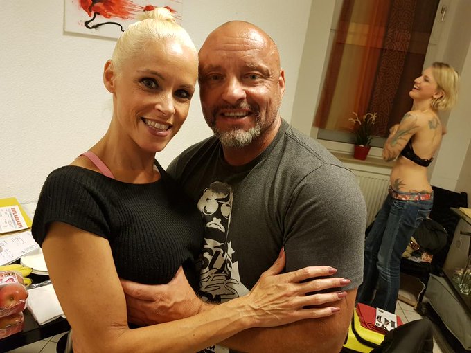 Inflagranti Berlin... Gleich geht's weiter... https://t.co/jfCLnOizgz