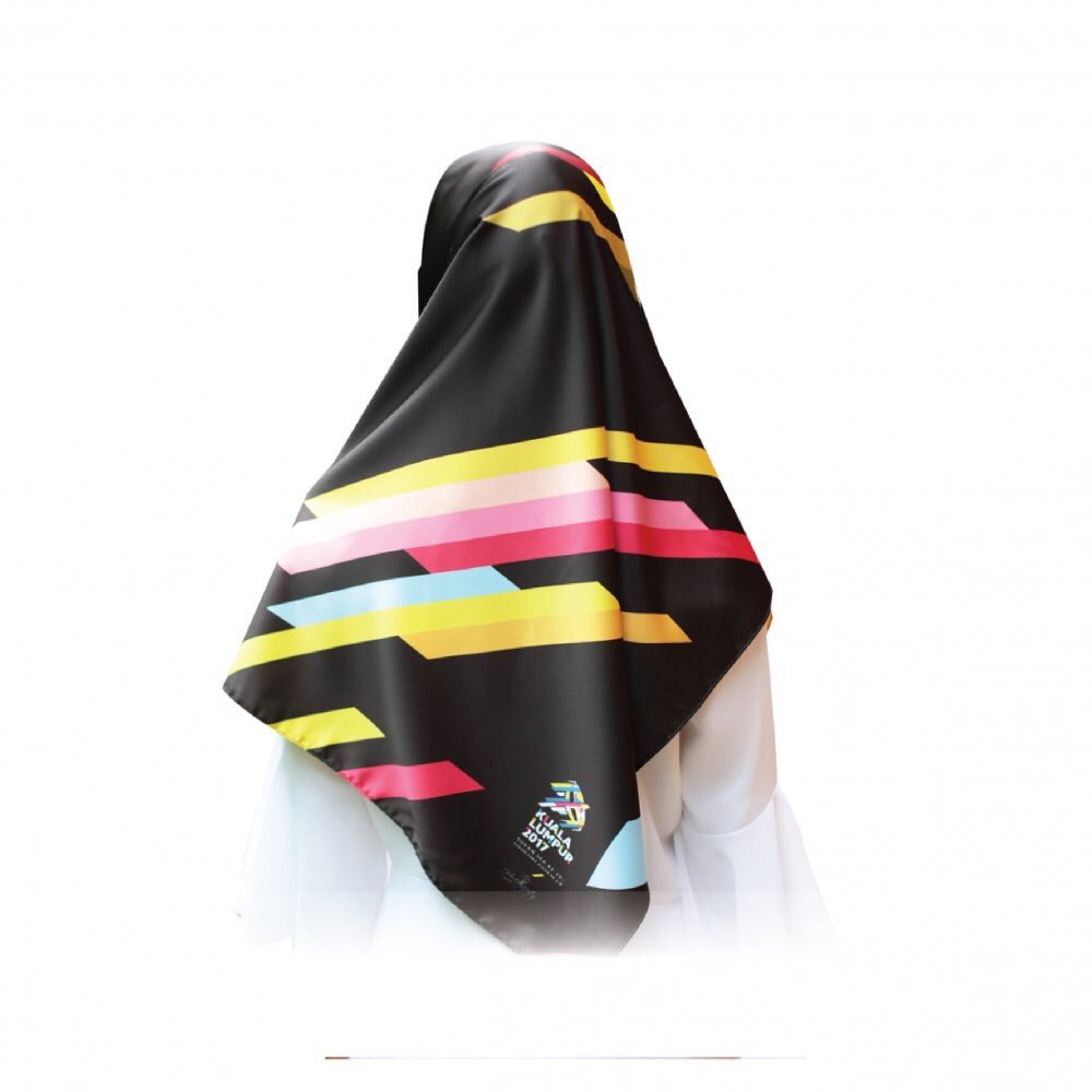 Khairykj's tweet photo. Contest Twitter @KL2017 malam ini boleh menang tudung ni. Soalan akan drop jam 10pm. Wait for it! #BangkitBersama https://t.co/4RJNNdIP0Q