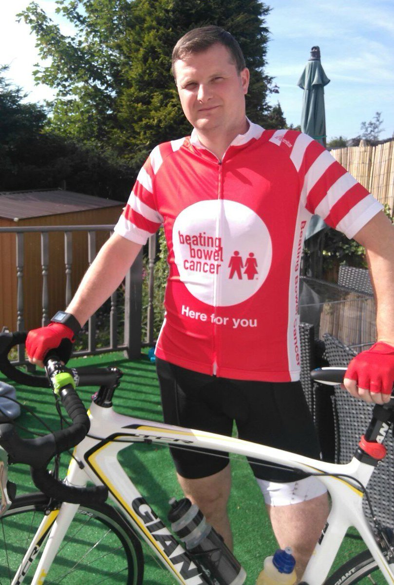 7 weeks of chemo won't stop this man's bike ride for cancer research dlvr.it/PYLGLm