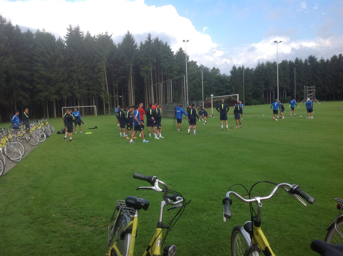 Día 7 del <a href="/MalagaCF/">Málaga CF</a> en #Garderen. Comienza la sesión física. 14 grados y en principio sin lluvia.