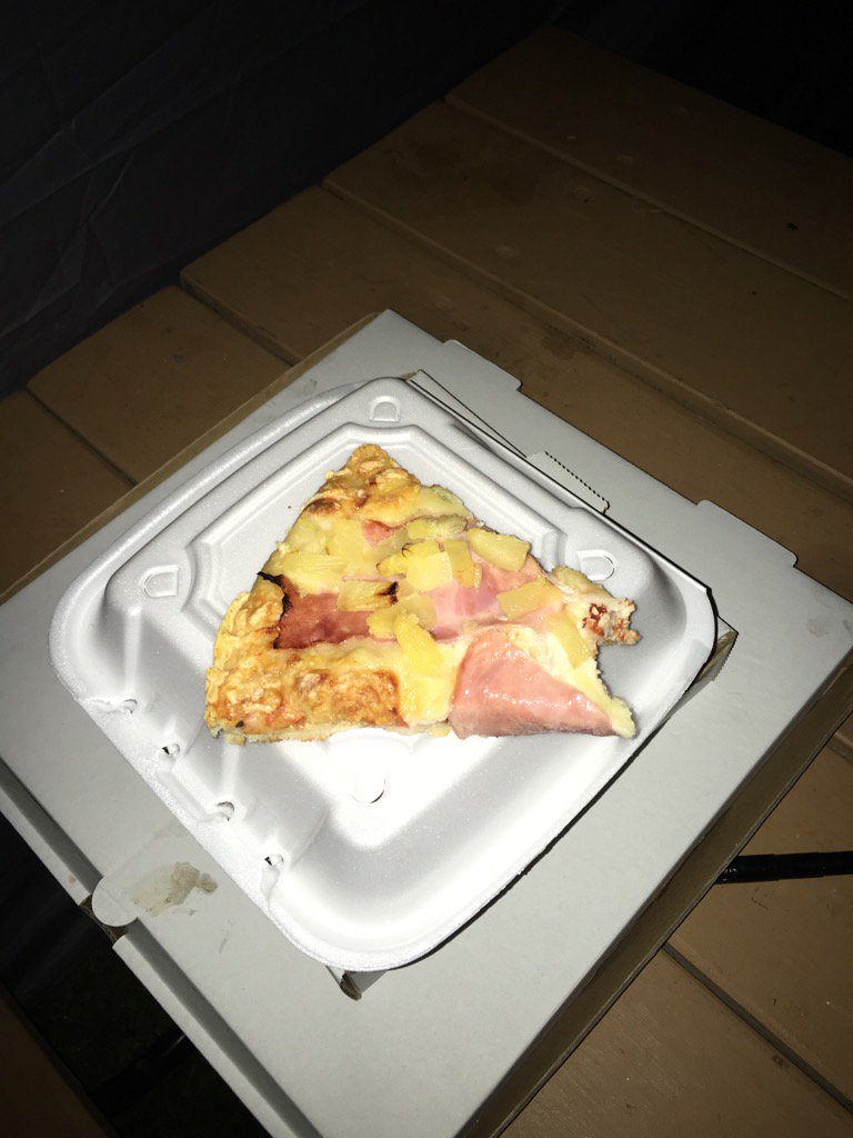 ryancollins77's tweet photo. @flopie7 #17. #devonweek. #Bestpieever. https://t.co/eXUPio2E8J