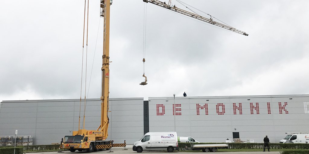 Zonnepanelen voor De Monnik Dranken bit.ly/2eJwvDM @AgroNRG #Oldenzaal