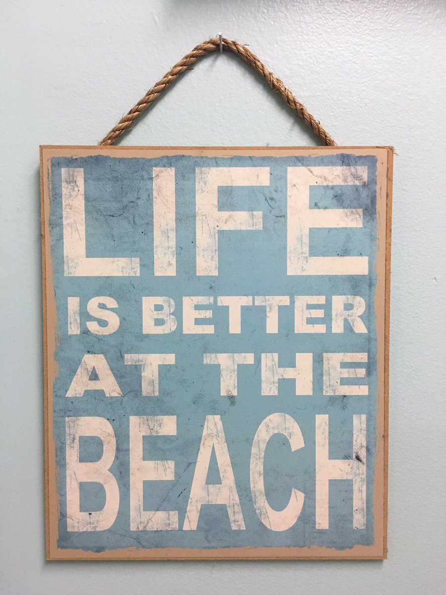candidandfree's tweet photo. #missingbeachlife #moonlight #freetobeme https://t.co/0zaZpVX1JZ