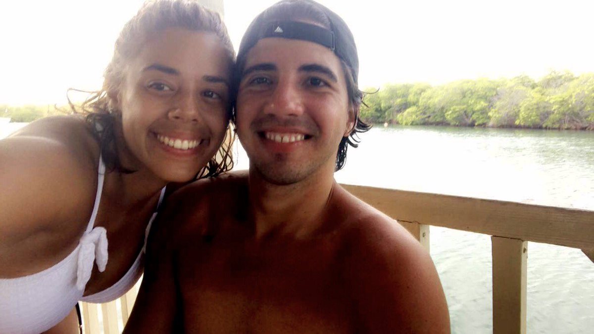 NathyCruz5's tweet photo. 1 dia vs 365 dias después GRACIAS VIDA por ponerme a este hermoso ser humano en el momento indicado ❤️👫 #miamigo #elfav #minovio #micomplice https://t.co/JCbLH7c7zP