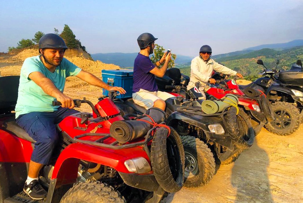 İnegöl Belediyesi​' nin Dostum​ projesi kapsamında Oylat Kaplıcaları​' nda ATV Safari keyfi yapabilirsiniz.