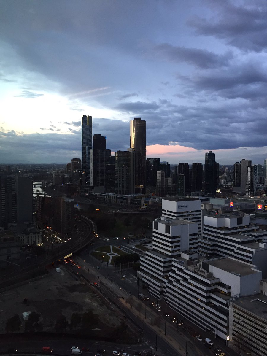 Melbourne's tweet photo. Storm's a-brewin'. Batten down! https://t.co/judsA2qkgZ