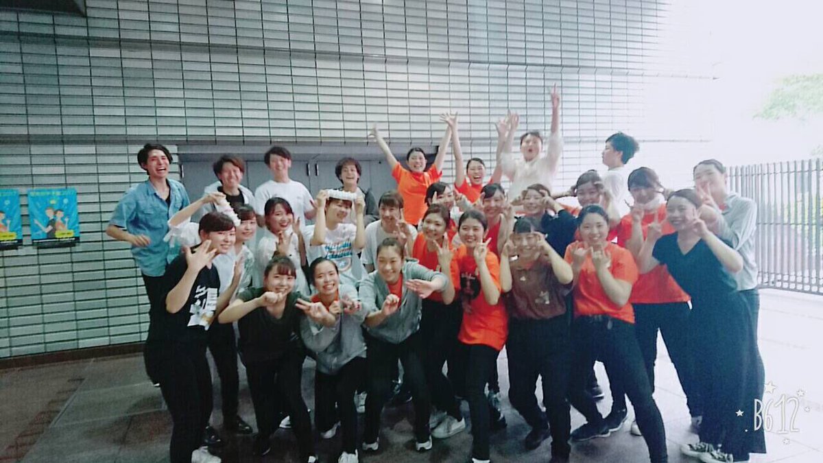 min_0602's tweet photo. 全国大会大阪地区予選 ネイルアート部門ヘアデザイン画部門ともに3位通過しました💅🏻👩‍🎨
どっちかがおそろかになるのが嫌やったから片方だけにするか迷ったけど、自分で両方頑張るって決めたから結果出てほんまに良かった！！
これから11月の本戦までまたがんばります🙆🌟 https://t.co/fWt77JSENA