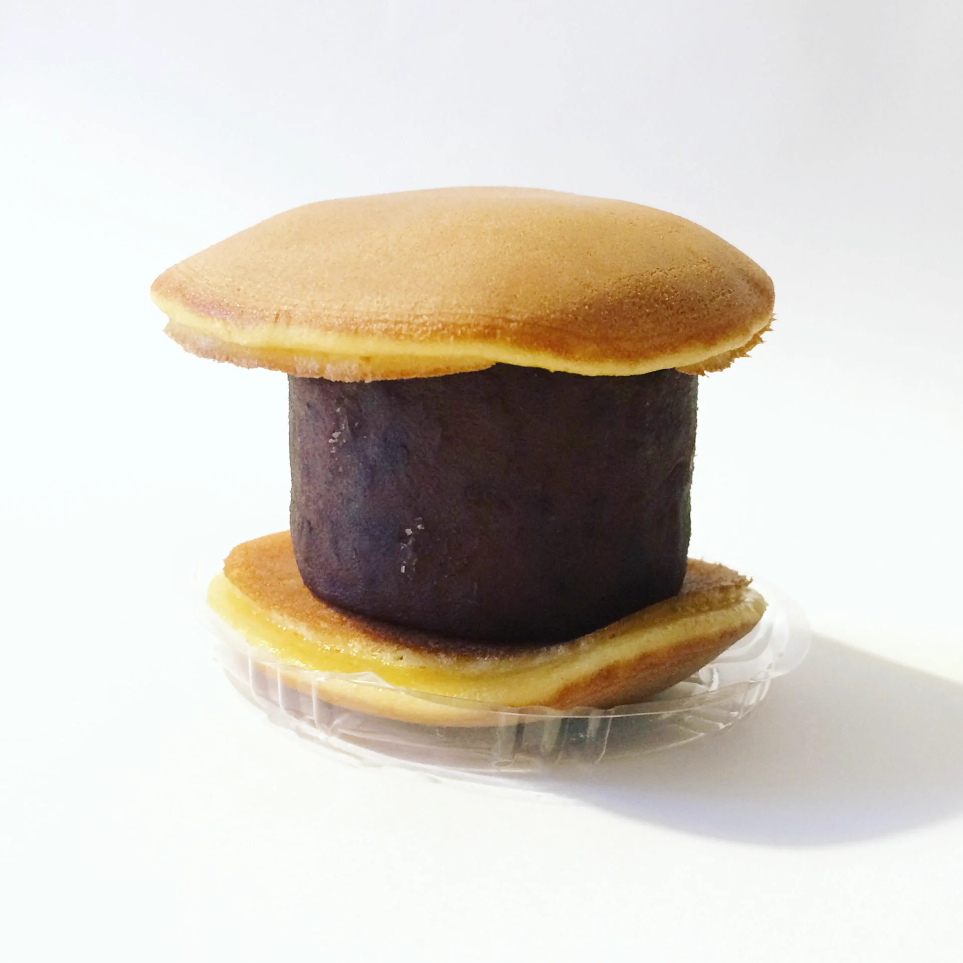 こんなの初めて見たww思わず二度見してしまうどら焼きがすごすぎるww