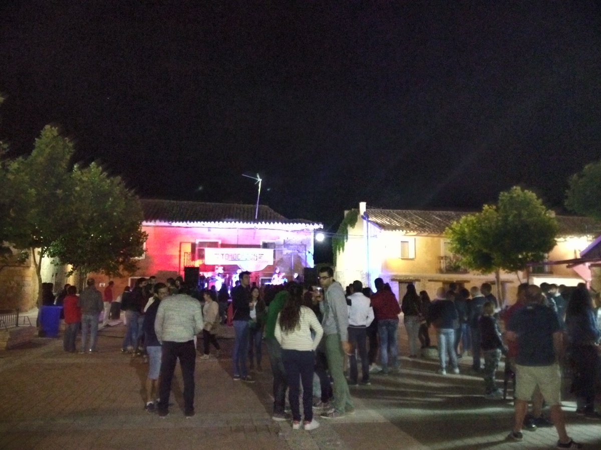 AJCastromonte's tweet image. ¡Gracias a vosotros! #torockzos🎸🎶