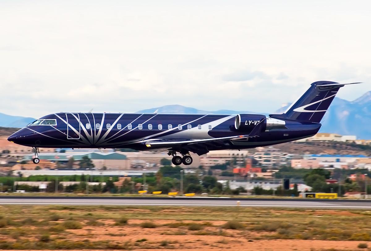 AviapagesCom's tweet image. Please, welcome a Plane of the day ✈️@KlasJet CRJ200 LY-VTA aviapages.com/aircraft/ly-vt… #AviaPages #KlasJet #bizjet #bizav #CRJ200 #чартер