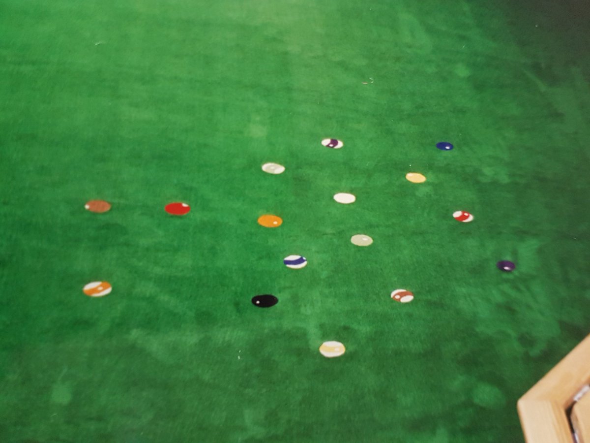 ColinCox57's tweet photo. Wife's surprise present for husbands birthday, he was exspecting a green carpet for his games room. Was asked to make it special @cartder https://t.co/rsoMtSpQzU