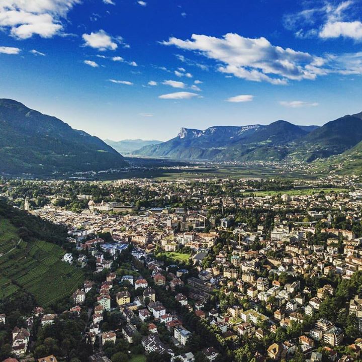 castel_hotel's tweet photo. Guten Morgen Meran, die Sonne ☀️ ist zurück 😊 ... #goodmorning #sunisback #merano #meran #lovelycity #purenature #greenenvironment #freshai… https://t.co/zbJodGKOPY