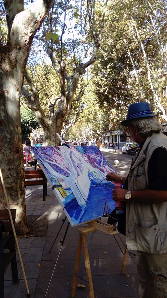 CulturaQdP's tweet photo. Els pintors inundaran el pròxim 17 de setembre els carrers de #QuartdePoblet per a participar en el concurs de pintura a l'aire lliure https://t.co/6edimKxXJV