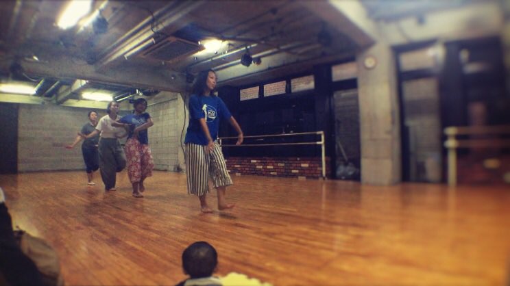 dansky717's tweet photo. さて、お次のdansky!は横浜象の鼻テラスにてダンス縁日!何やらリハしましたが……さてはてどんなパフォーマンスになるでしょうか #dansky #ダンス縁日 https://t.co/hW8h9Dc4Sj