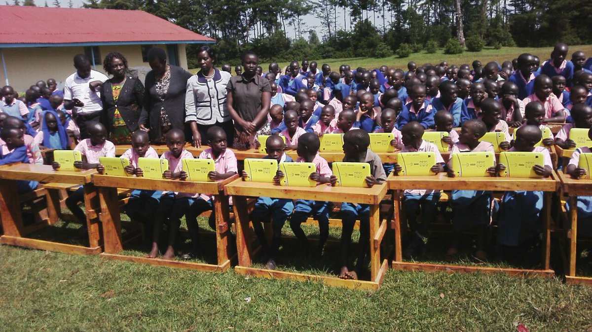 DigischoolKE's tweet photo. Pupils displaying their LDDs at Kabirirsang primary during a DLP launch in #NandiCounty  #DigischoolKE https://t.co/yENKsTdkr1