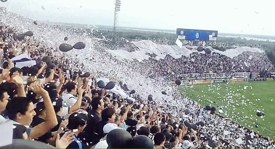 Tavarelli1's tweet photo. " La tristeza es pasajera, la gloria del Olimpia es eterna "

Feliz 115 aniversario al mejor Club del Mundo
      ⚪⚫⚪🏆🏆🏆🏆🏆🏆🏆🏆⚪⚫⚪ https://t.co/sHCXjxhkn4