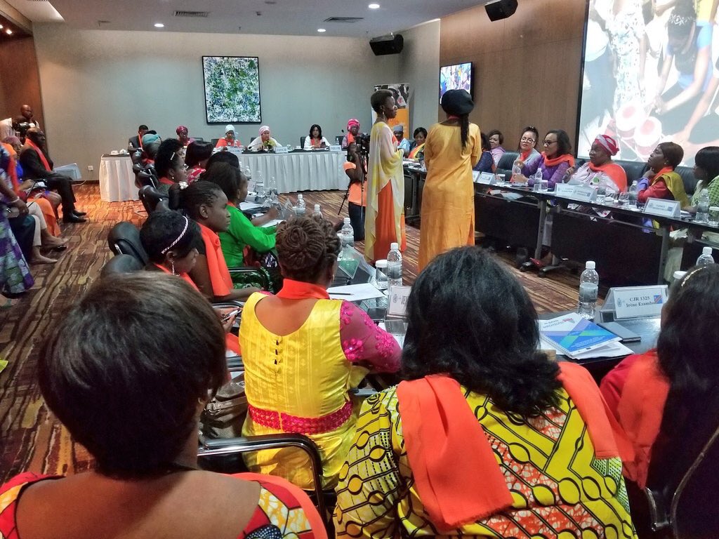 "We hear of what #DRC can't do. We are here to discuss what it can do with its women &amp; young people." Met women leaders. #getwomeninvolved