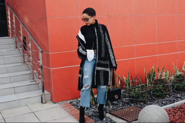 The gorgeous <a href="/Rato_K/">rato</a> in our Lark coat. #style #sittingpretty #alpacawool #lovezabuyza #AW2017 instagram.com/p/BW7gy59Fxob/