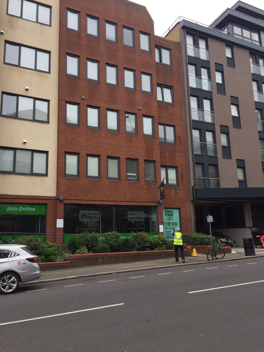 CleanBusinessUK's tweet photo. @StayHOF #100KR #windowcleaning windows and signage cleaning today https://t.co/U0wFFSQQN7