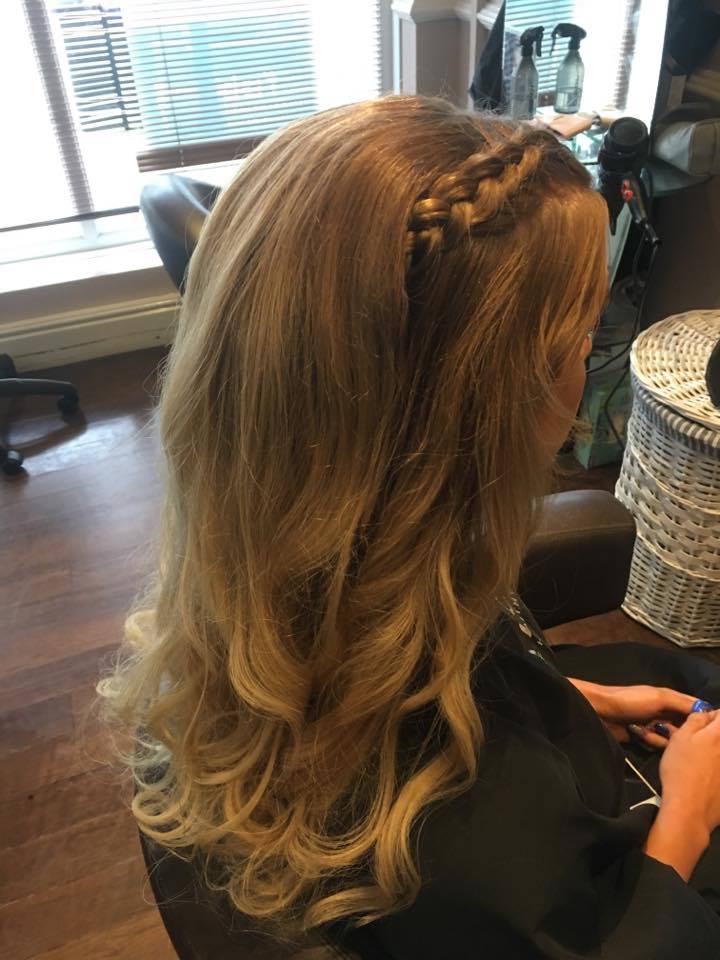 saloncalledfish's tweet photo. Take a look at some of @HannahASCF's stunning #Prom #Hair creations! 
Special occasion coming up? You'll be amazed what she can do for you! https://t.co/oAmRLAzHzW