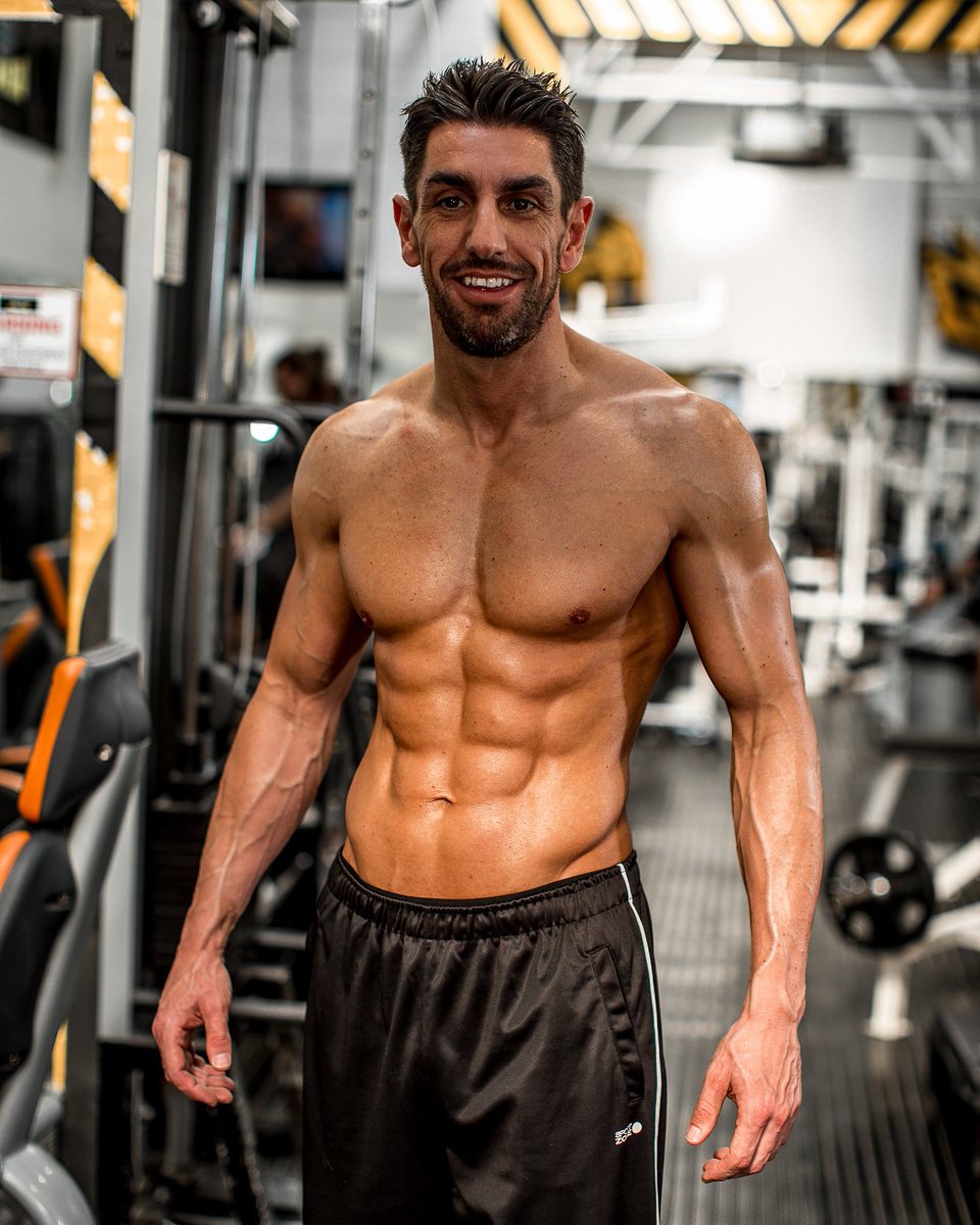 bruno_version2's tweet photo. LIFE IS FULL OF JOURNEYS WHICH ALL START WITH SMALL CHANGES!!
πΈ - @showshoots
Coach - @DanWynes
Fuelled by - @TheProteinWorks
#TPWlegend https://t.co/vHeFn4Xnla