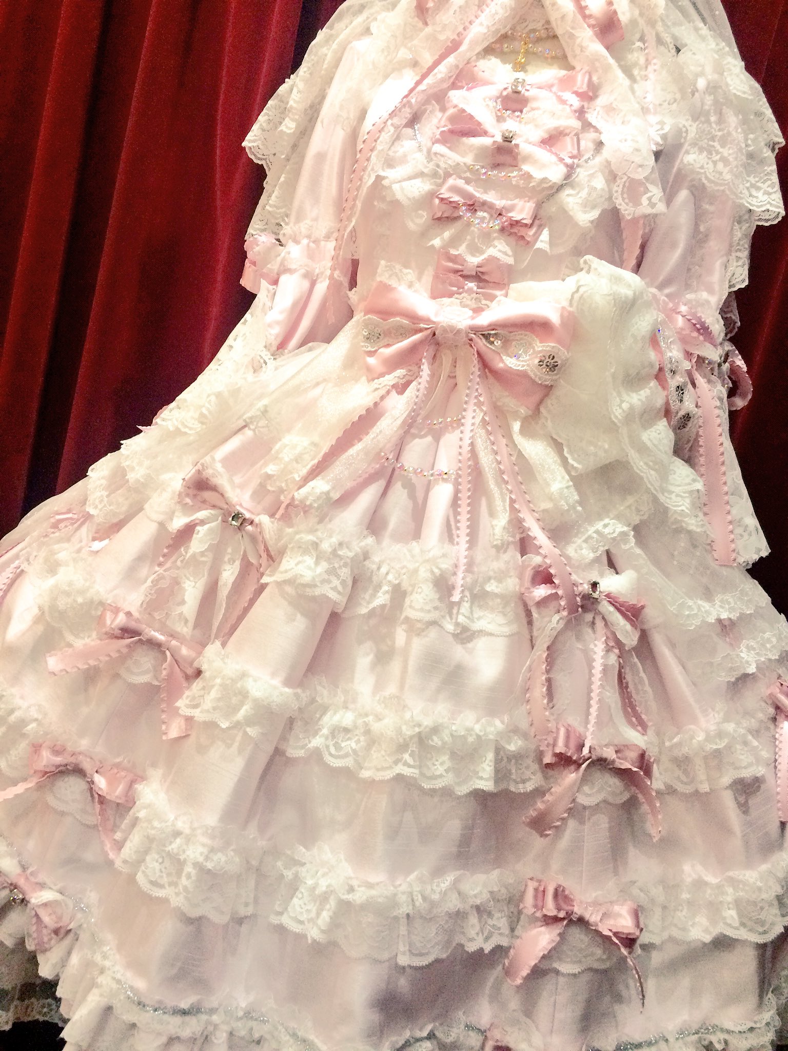 ☆秘密の花園プリンセスドレス 数量限定販売のお知らせ