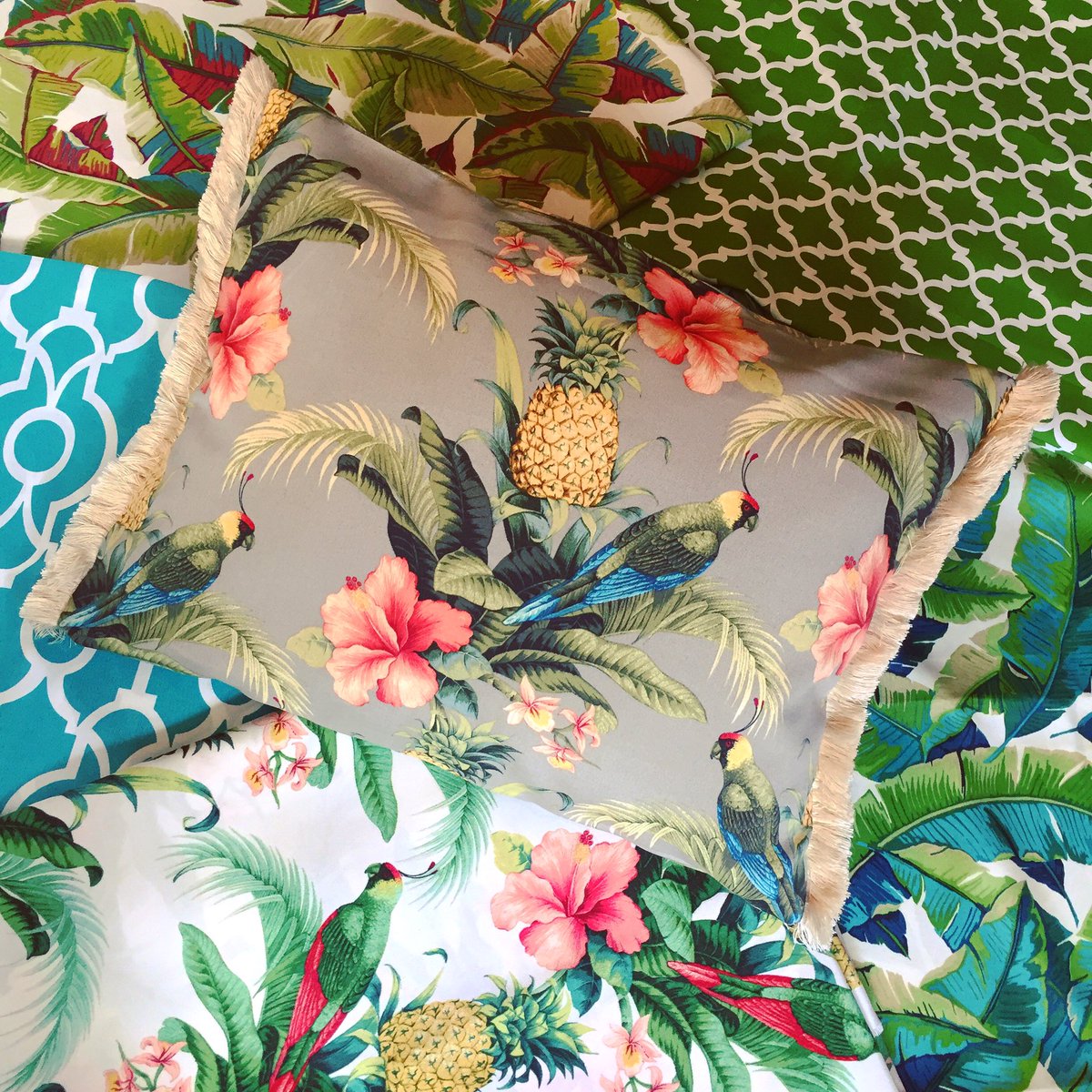 PineappleLaneJB's tweet photo. We #prettify your dull #deckchair pads and seat #cushions 🍍with #tropical #outdoor #fabrics https://t.co/wPdcLexeil #custommade #homedecor https://t.co/bvdC280wG5