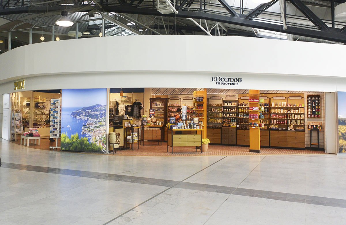 DRWorks_DRW's tweet photo. DR Works réalise un combistore So Nice/L’Occitane à #aéroportdeNice https://t.co/Lui2BOnbg7 https://t.co/ygrsjMcKnv