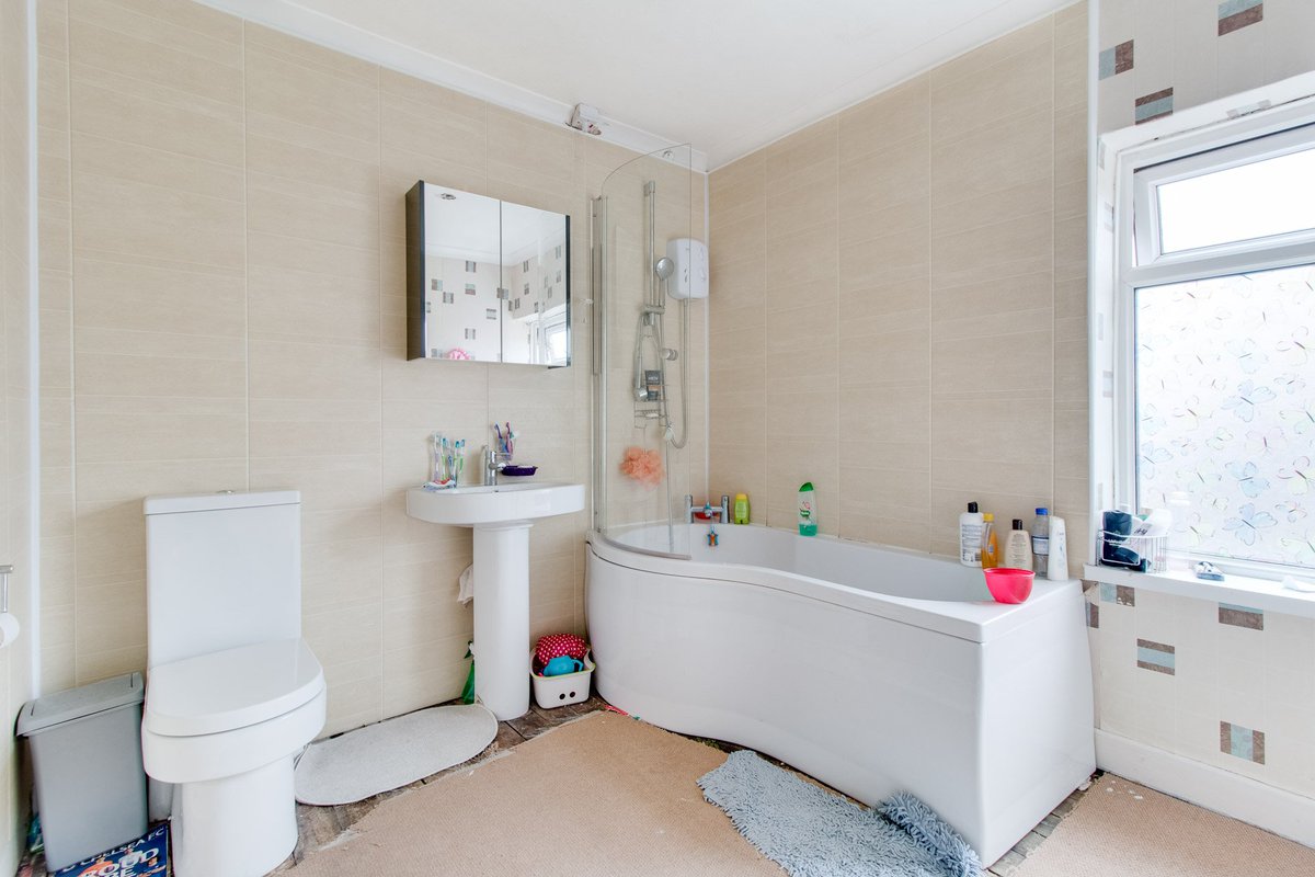 WhitegatesDon's tweet photo. NEW PROPERTY NOW AVAILABLE FOR SALE IN ARMTHORPE-OFFERS IN REGION OF £95,000 CALL 01302 327 291 TO VIEW #property #doncasterisgreat #forsale https://t.co/bRaChjIcEo