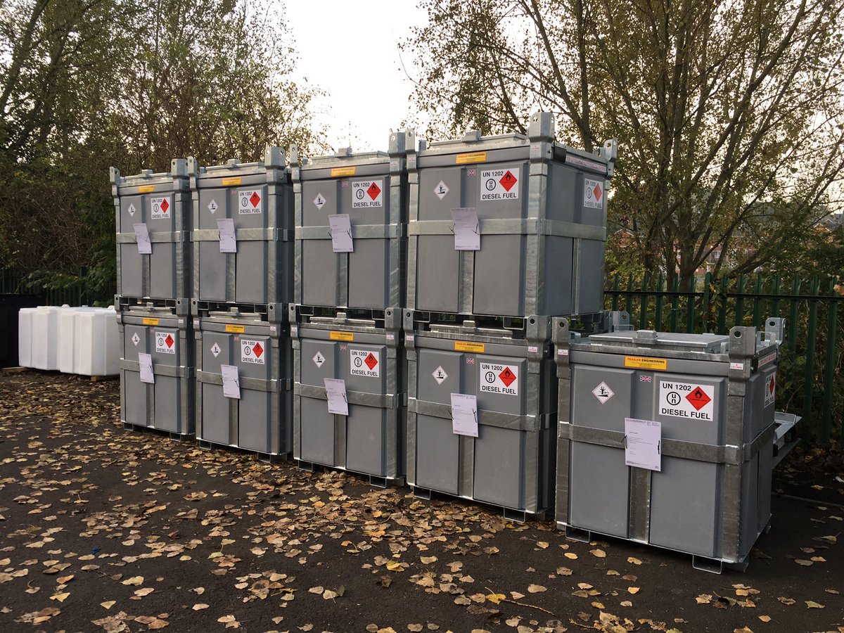 trailerengineer's tweet photo. Enquire about our #polycube range @ https://t.co/rF7QztZsk2
#planthire #generatorhire #fuelcube #transcube #equipmenthire #fuelstorage #fuel https://t.co/ODsNw7ZQqm