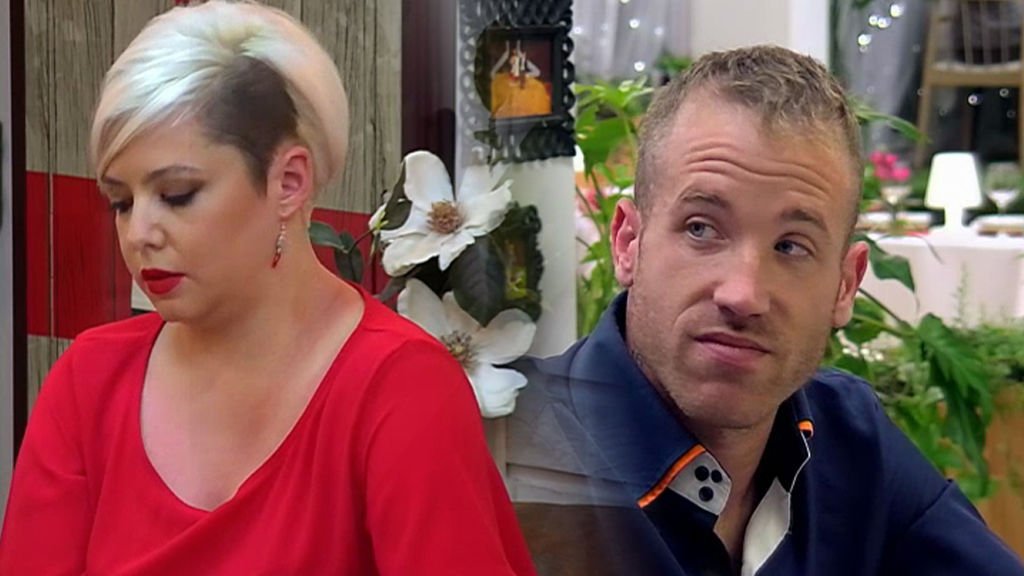 cuatro's tweet photo. Plantón máximo en @firstdates_tv: David escucha la voz de Olga y ya no quiere conocerla #FirstDates387 > https://t.co/kqB0Vjdelc https://t.co/Y2gv312Y0e