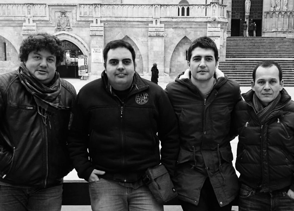 MetalPopRockAN's tweet photo. #LaMuestra #AsteNagusia #Bilbao Abuztuak 19 Agosto #KURIXE 21h #Bilborock @bilbao_jaiak 'Enemigos de viaje’ https://t.co/QXaa6bQN94 https://t.co/V38nIv1S0L